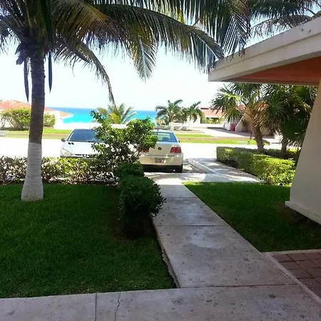 Brisas Apartment Zh Cancun Exterior photo